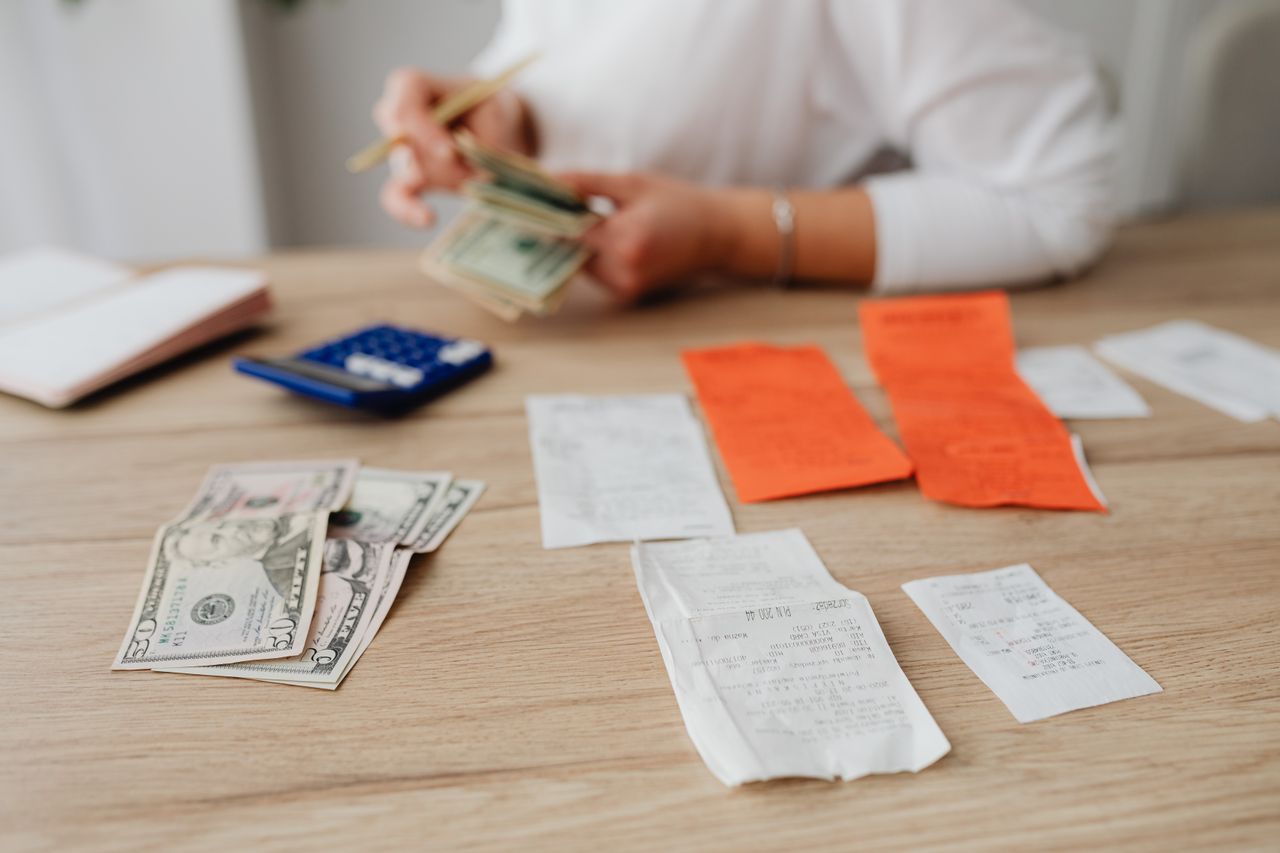9 Smart Ways to Save Money Without Feeling Restricted