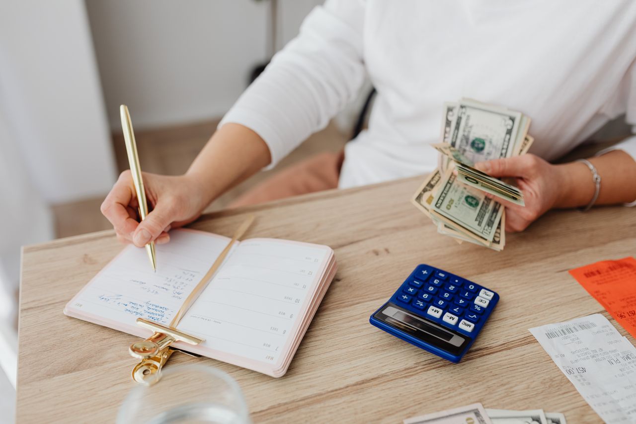 10 Money Habits That Can Make You Financially Stronger